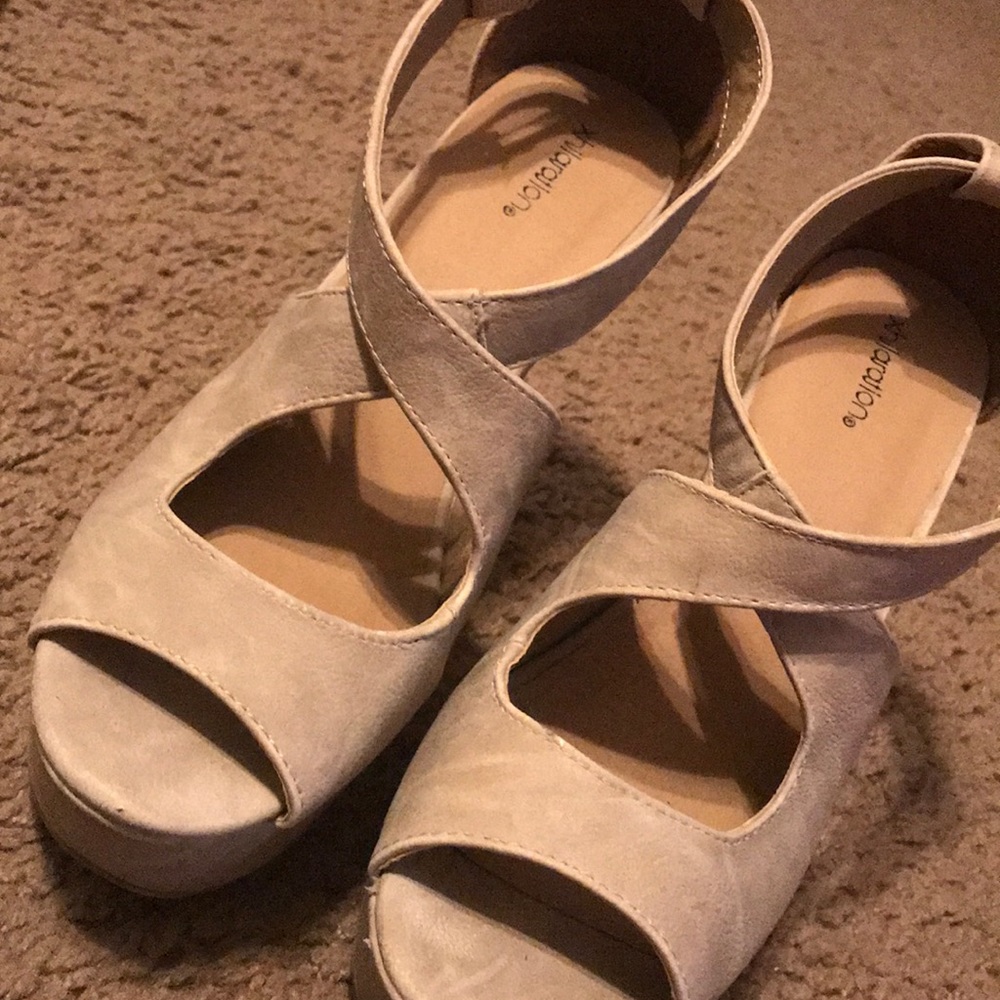 Xhilaration wedge